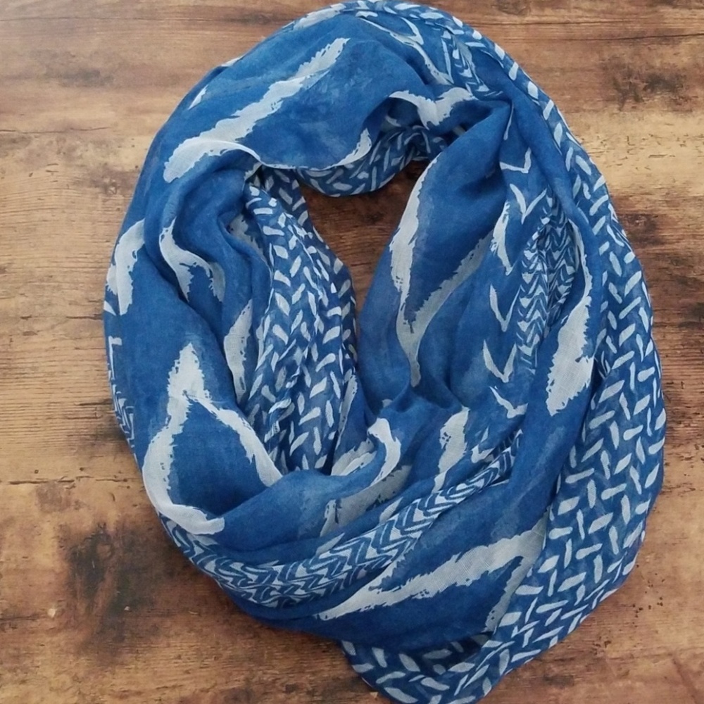 NWT Infinity scarf